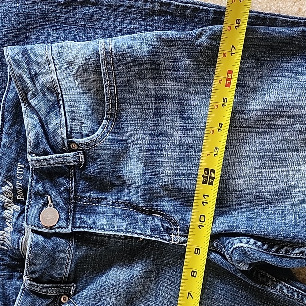 Wrangler Boot Cut Jeans Size 9 - Picture 5 of 12